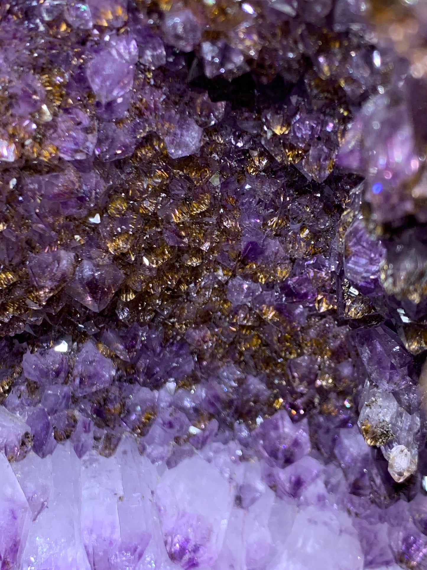 xl large amethyst geode with much rutilated rare straight cave 直筒钛晶洞 携带管腰带💯100%天然紫钛晶洞 144kg 120cm