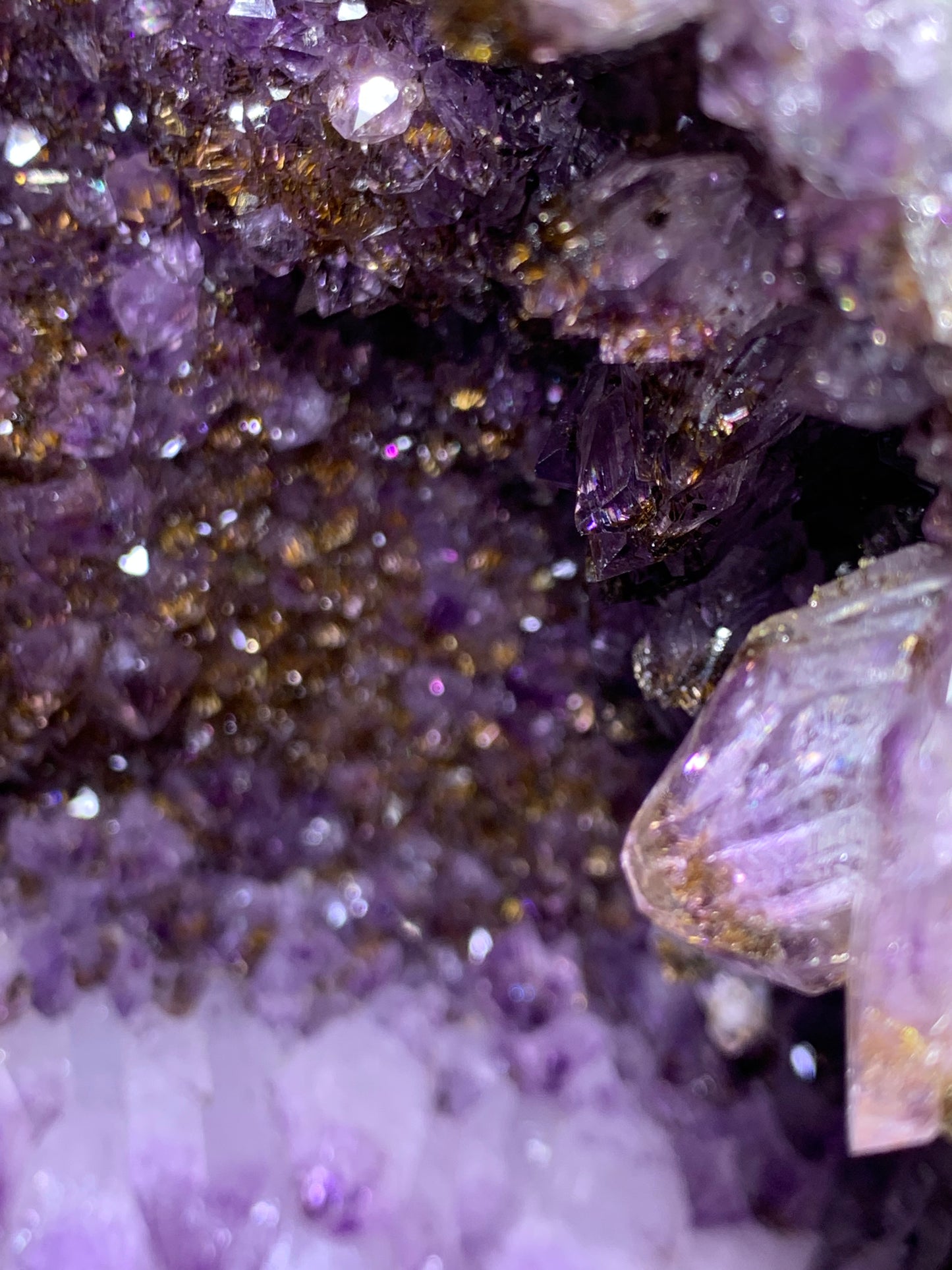 xl large amethyst geode with much rutilated rare straight cave 直筒钛晶洞 携带管腰带💯100%天然紫钛晶洞 144kg 120cm